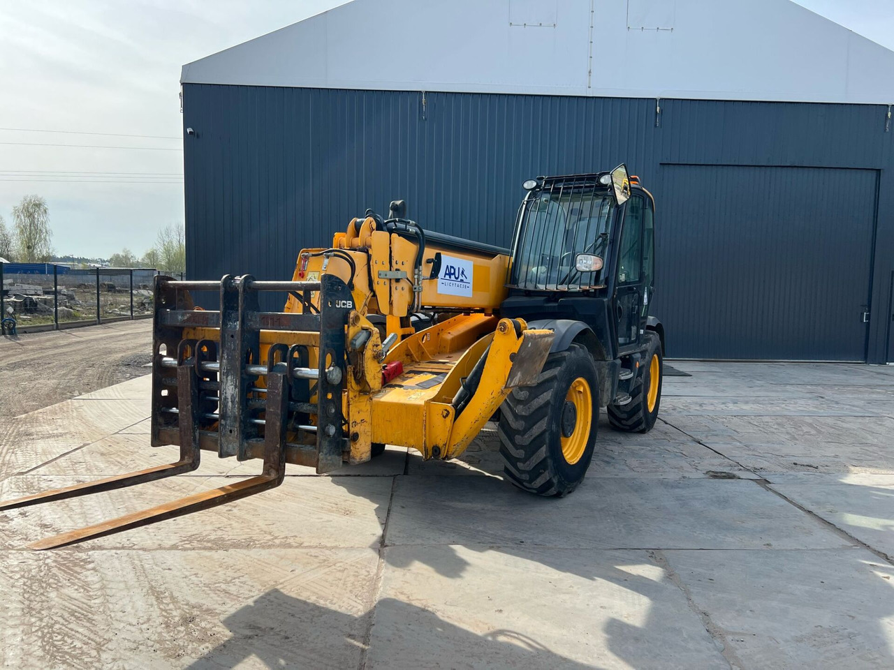 JCB 540-140 - Teleskopski upravljač: slika 4 JCB 540-140 - Teleskopski upravljač: slika 4