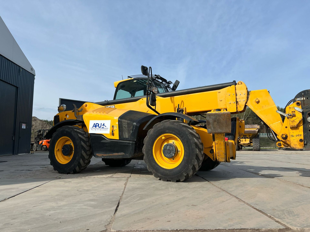 JCB 540-140 - Teleskopski upravljač: slika 3 JCB 540-140 - Teleskopski upravljač: slika 3