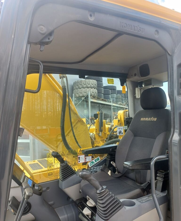 Komatsu Komatsu PC 210LC-10 Komatsu Komatsu PC 210LC-10: slika 10