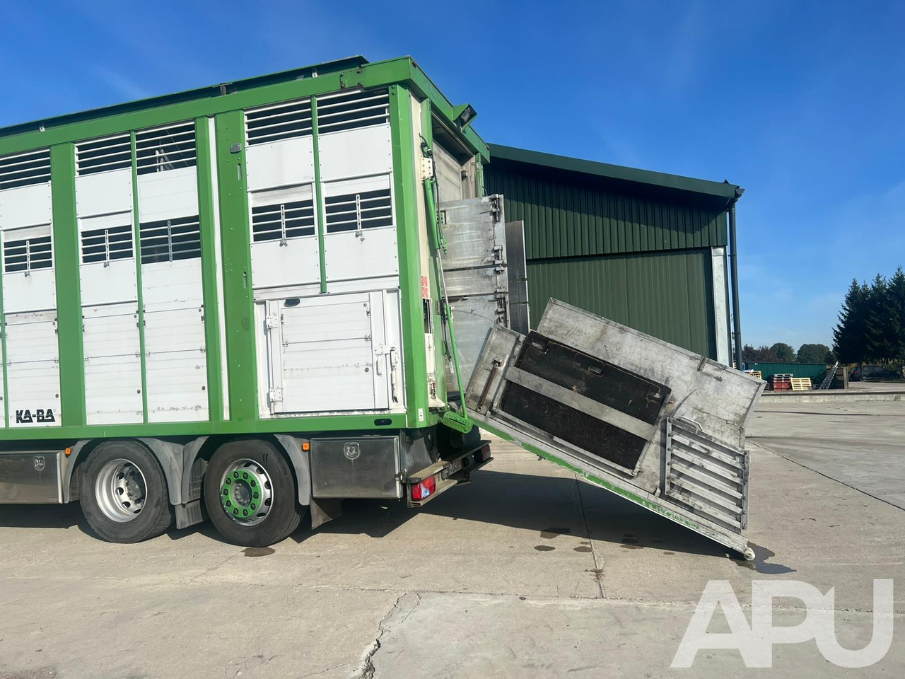 MAN TGS 26.440 DO PRZEWOZU BYDŁA MAN TGS 26.440 DO PRZEWOZU BYDŁA: slika 9