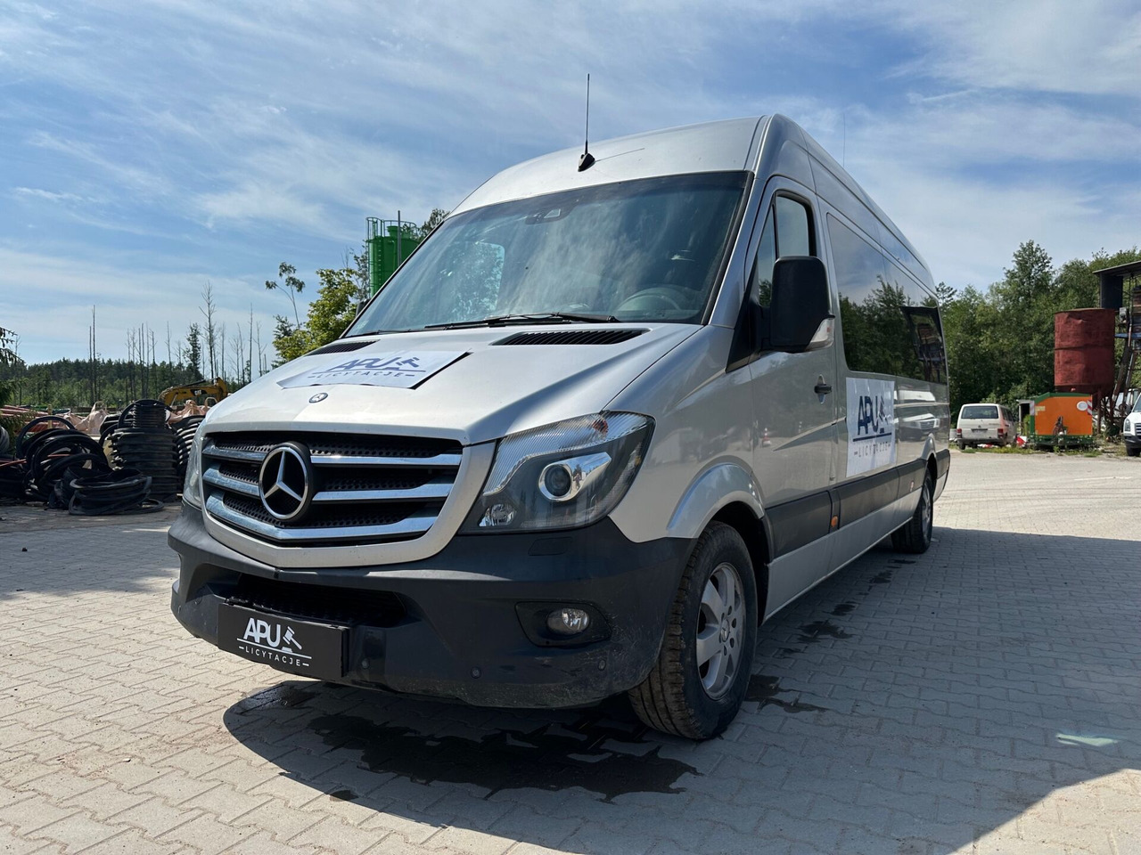 Meredes-Benz Sprinter 319 Bluetec 9 osobowy - Putnički kombi: slika 1 Meredes-Benz Sprinter 319 Bluetec 9 osobowy - Putnički kombi: slika 1