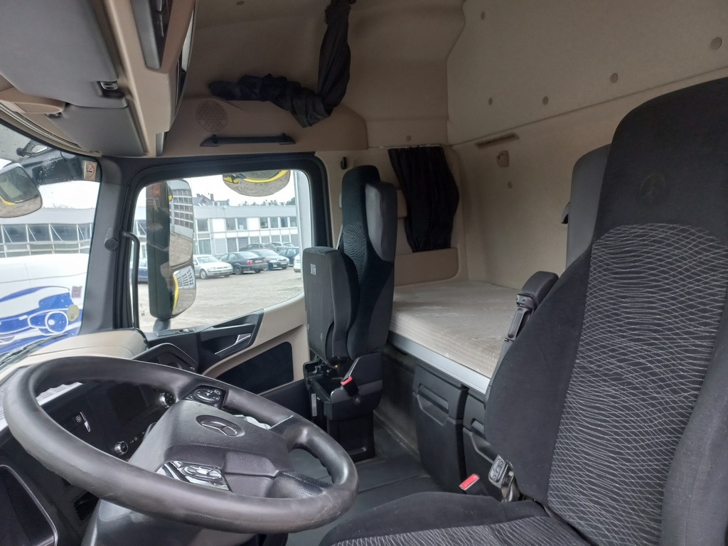 Tegljač Mercedes-Benz ACTROS 1845 LS: slika 10