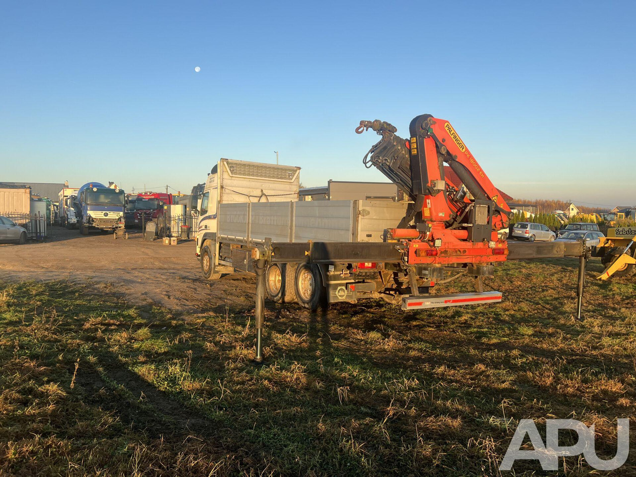 Volvo FM12 - Kamion sa tovarnim sandukom, Kamion sa dizalicom: slika 3 Volvo FM12 - Kamion sa tovarnim sandukom, Kamion sa dizalicom: slika 3