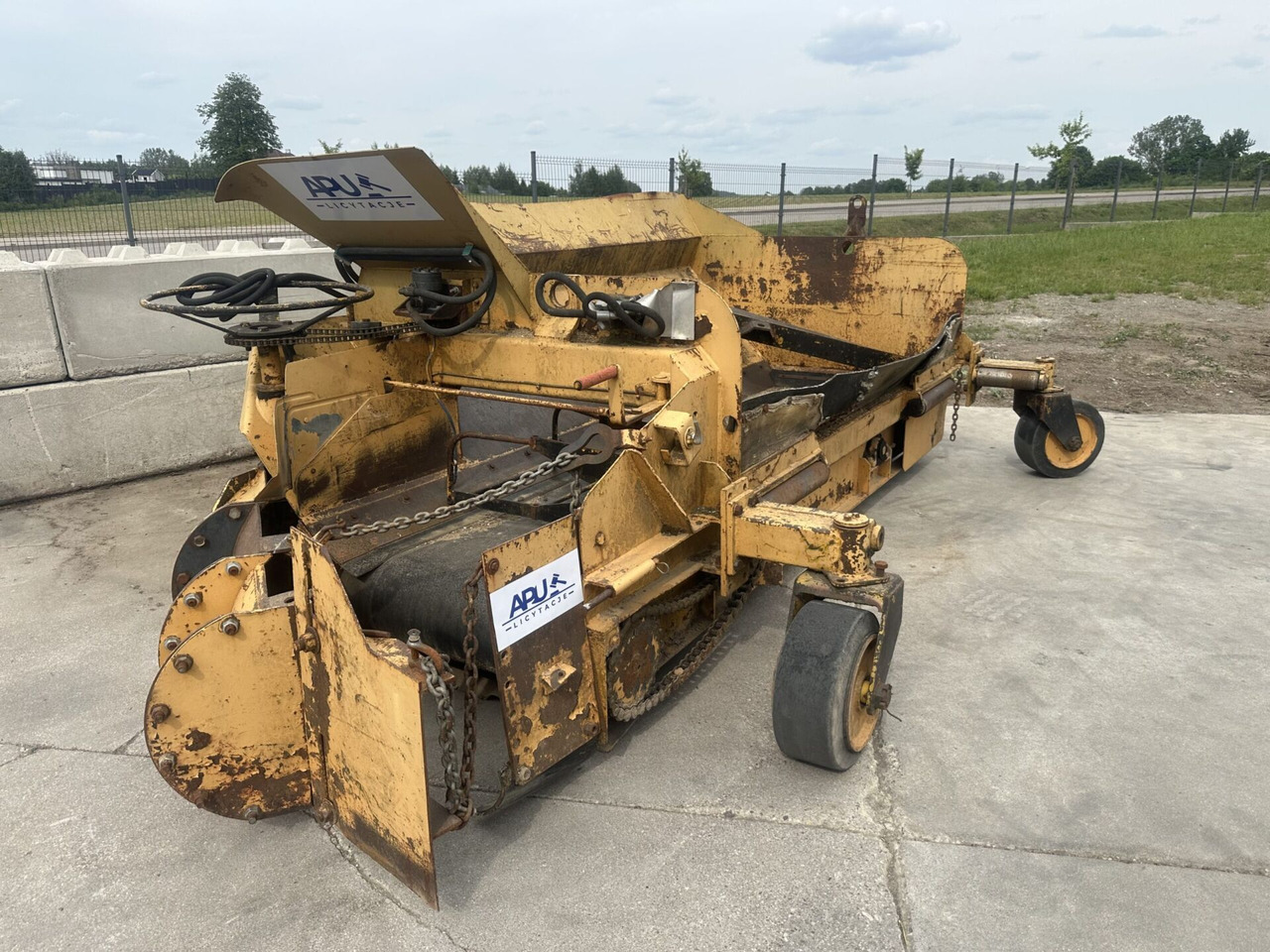 WISCONSIN ENGINE V461D poboczarka - Strugač: slika 1 WISCONSIN ENGINE V461D poboczarka - Strugač: slika 1