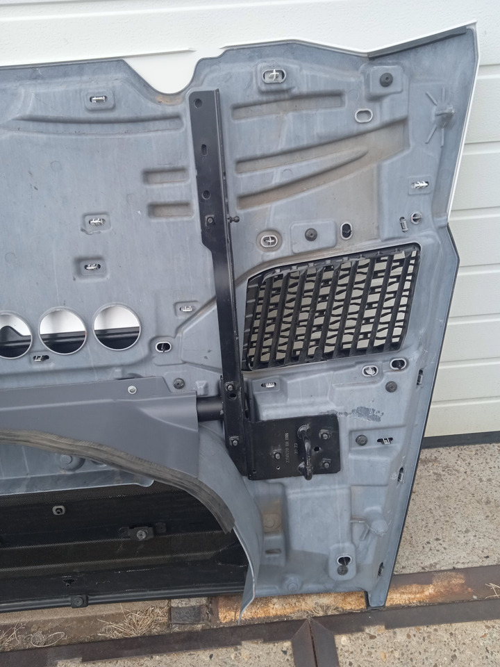 DAF XG, XG+, COMPLETE BOVEN GRILLE | GEBRUIKT | 000238 - Rešetka za Kamion: slika 4 DAF XG, XG+, COMPLETE BOVEN GRILLE | GEBRUIKT | 000238 - Rešetka za Kamion: slika 4