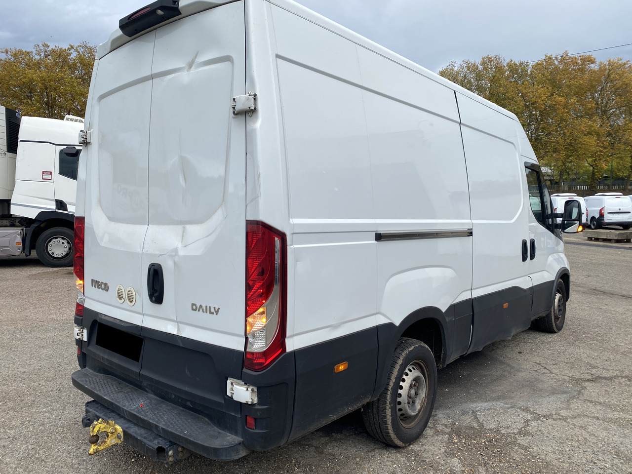 IVECO DAILY 35S18 - Furgon: slika 3 IVECO DAILY 35S18 - Furgon: slika 3