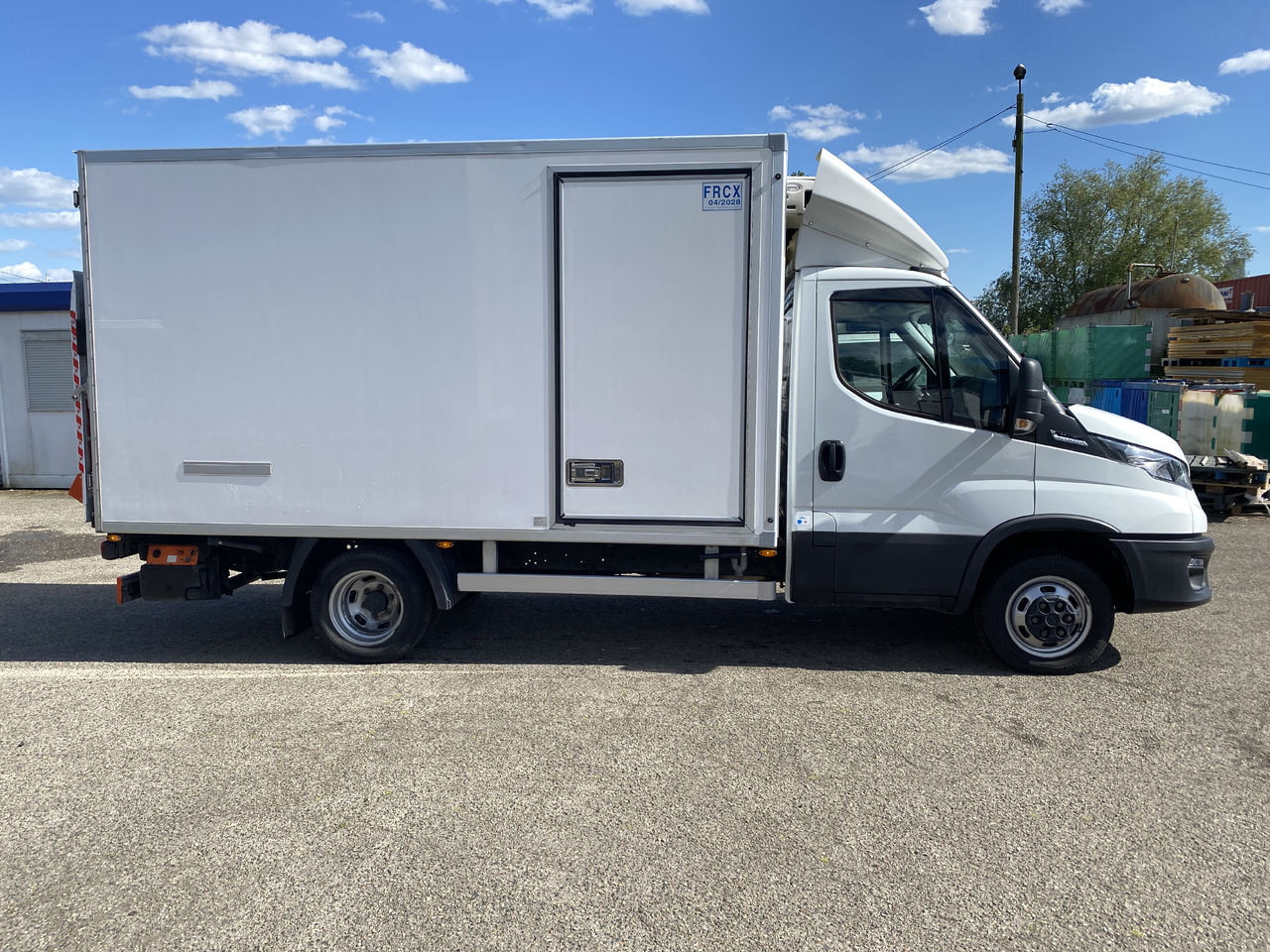IVECO daily frigo boite auto hayon - Dostavno vozilo hladnjača: slika 2 IVECO daily frigo boite auto hayon - Dostavno vozilo hladnjača: slika 2