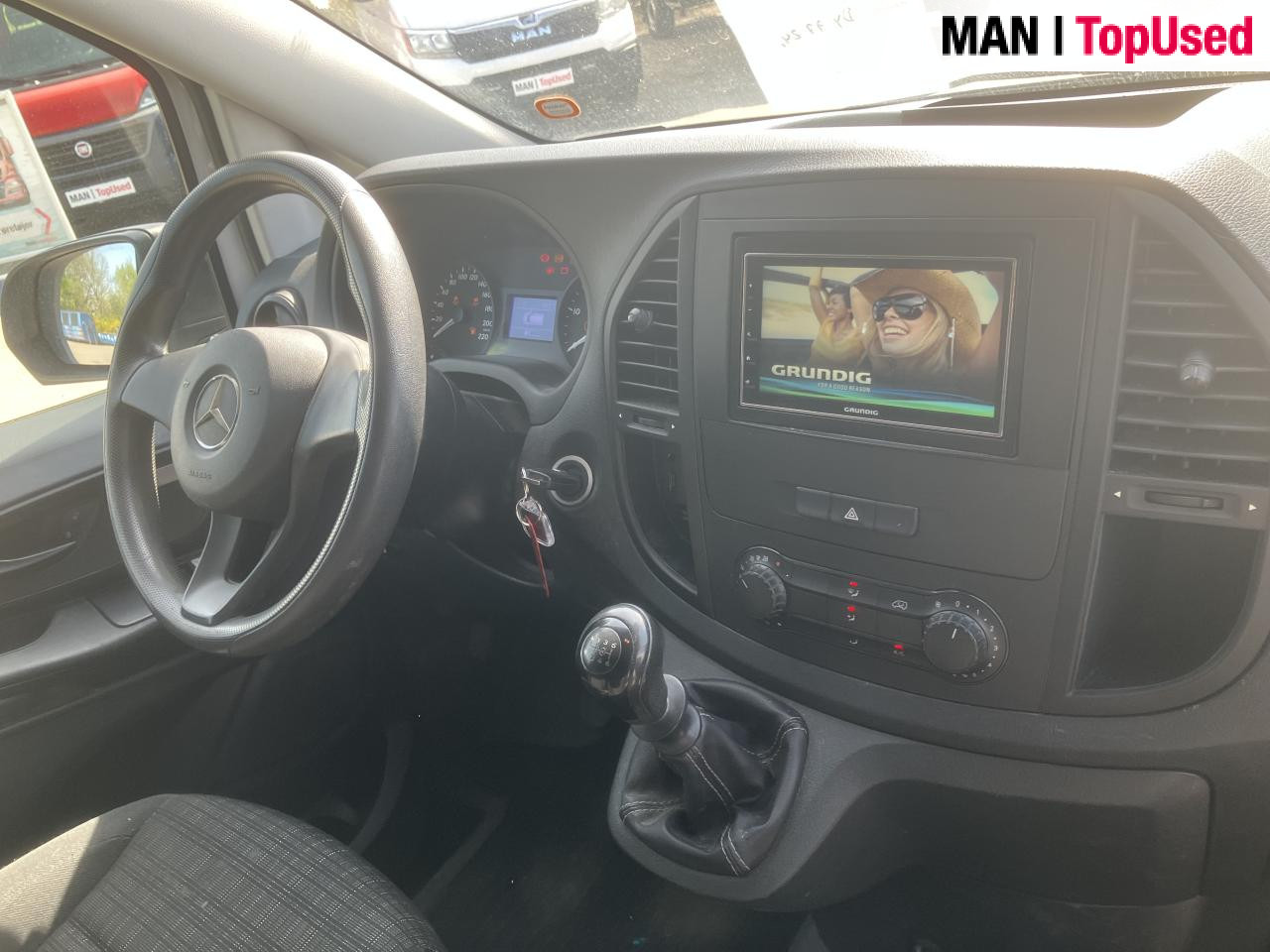 MERCEDES-BENZ VITO 111 KASSEVOGN - Mali kombi: slika 4 MERCEDES-BENZ VITO 111 KASSEVOGN - Mali kombi: slika 4