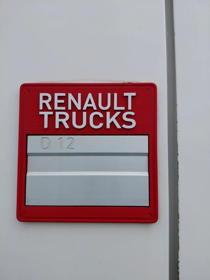 2017 Renault D12 4×2 Double Sleeper Curtainsider - Kamion sa ceradom: slika 5 2017 Renault D12 4×2 Double Sleeper Curtainsider - Kamion sa ceradom: slika 5