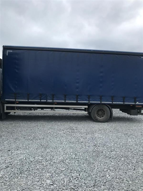 Fitzgeralds RENAULT 2017 D 18 High 4×2 250 Curtainsider - Kamion sa ceradom: slika 3 Fitzgeralds RENAULT 2017 D 18 High 4×2 250 Curtainsider - Kamion sa ceradom: slika 3