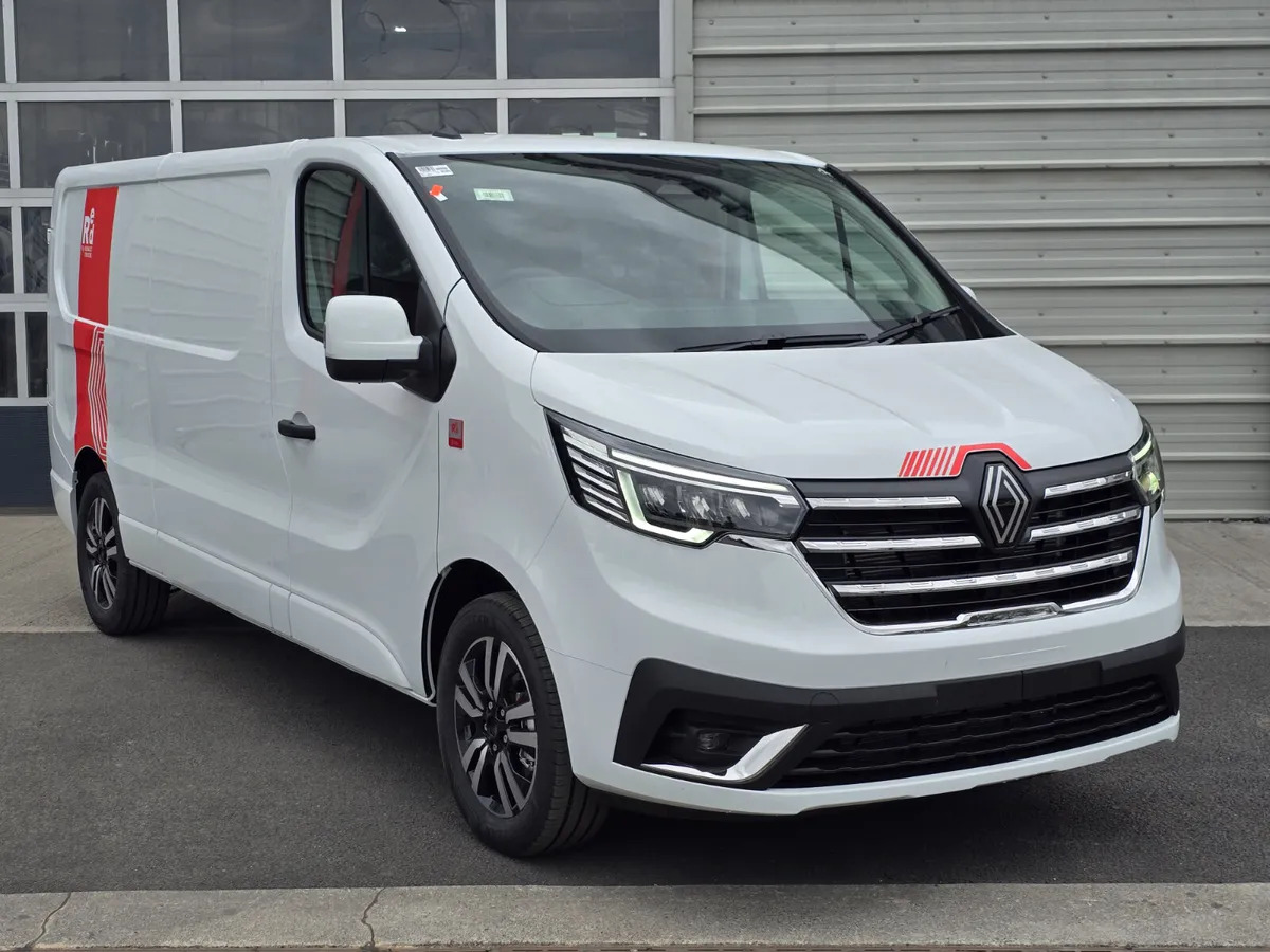 NEW Renault Trafic Exclusive 170BHP/150BHP Auto White - Furgon: slika 1 NEW Renault Trafic Exclusive 170BHP/150BHP Auto White - Furgon: slika 1