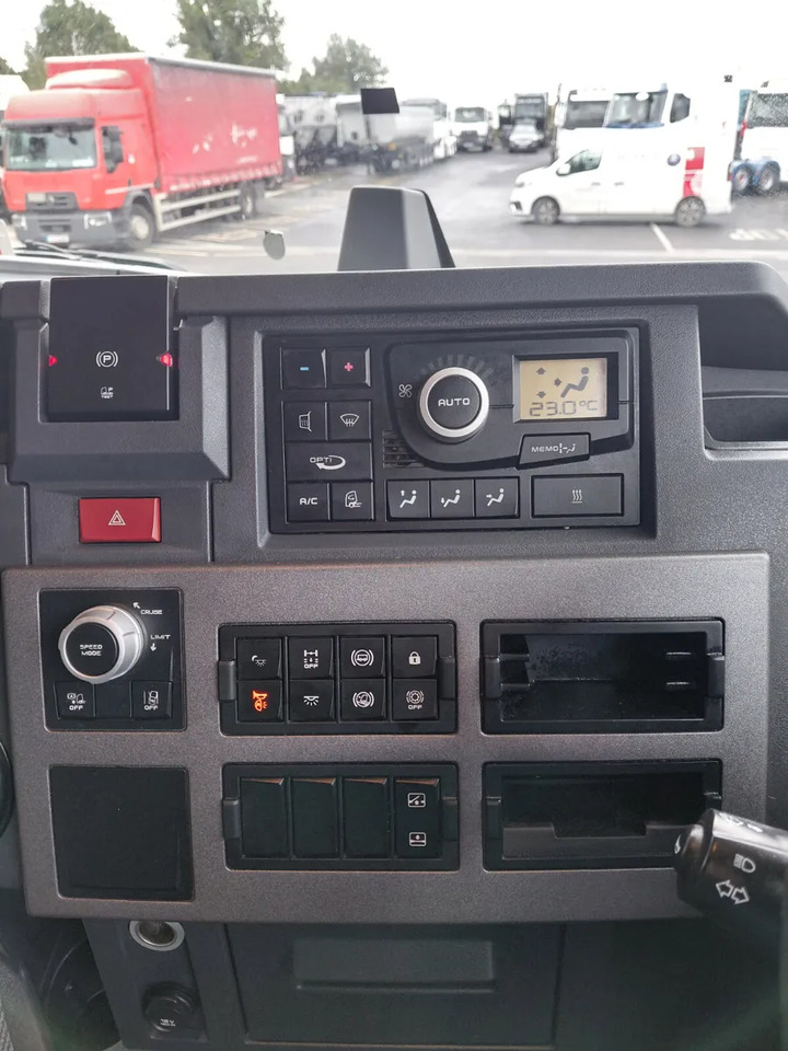 2019 Renault T 440 4×2 Auto Tractor Unit - Tegljač: slika 3 2019 Renault T 440 4×2 Auto Tractor Unit - Tegljač: slika 3