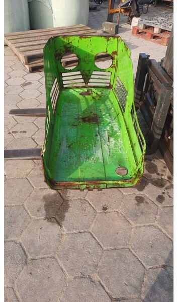 Deutz-Fahr 4006-5206 - Hauba za Poljoprivredna mašina: slika 2 Deutz-Fahr 4006-5206 - Hauba za Poljoprivredna mašina: slika 2