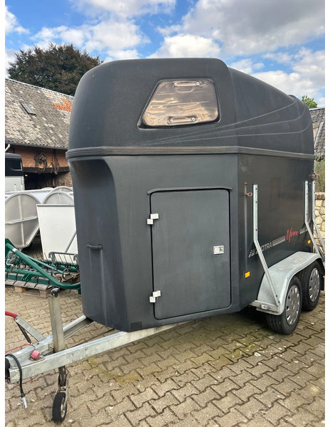 Hotrarijs Hotra E-force 2-Paards polyester trailer - Prikolica za konje: slika 1 Hotrarijs Hotra E-force 2-Paards polyester trailer - Prikolica za konje: slika 1