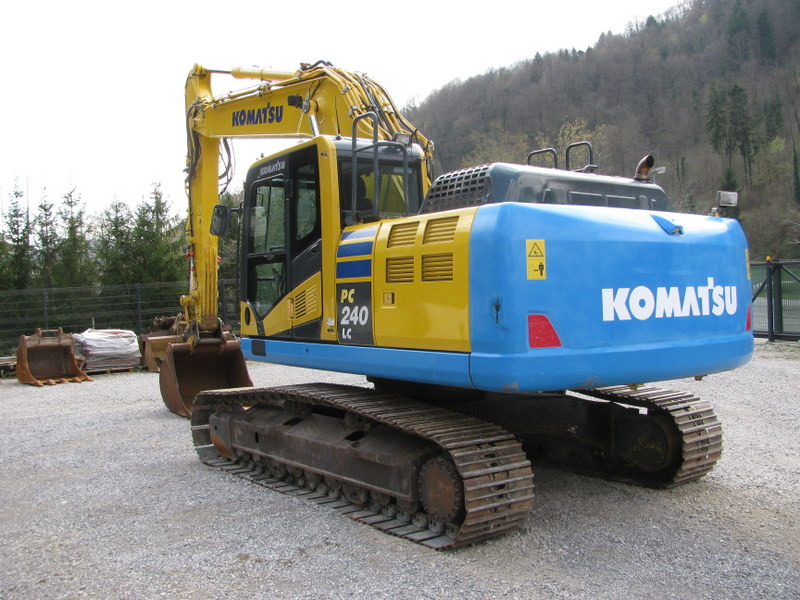 KOMATSU PC240NLC-10 TOP condition - Bager guseničar: slika 4 KOMATSU PC240NLC-10 TOP condition - Bager guseničar: slika 4