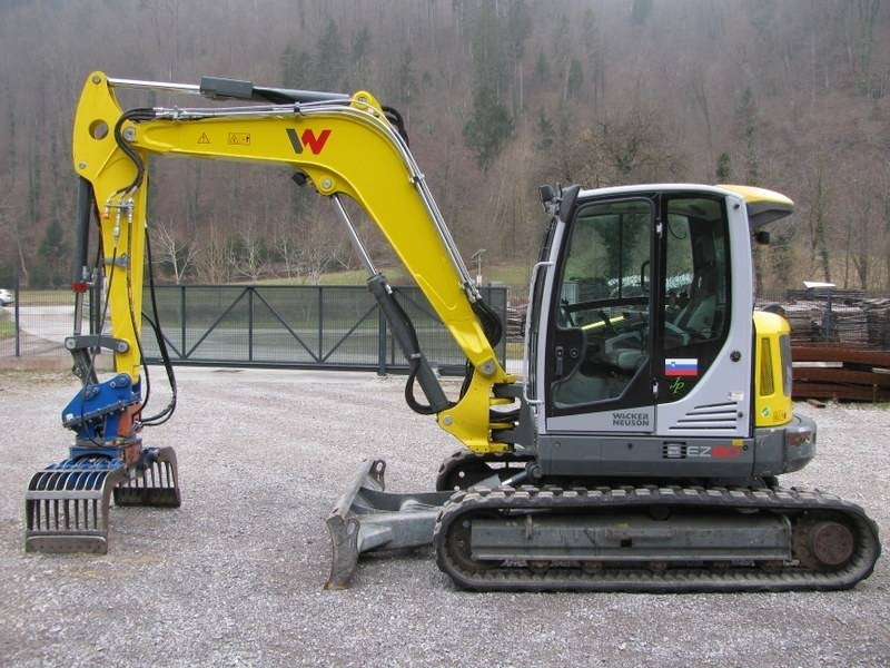 Wacker Neuson EZ 80 z grajferjem - Mini bager: slika 3 Wacker Neuson EZ 80 z grajferjem - Mini bager: slika 3