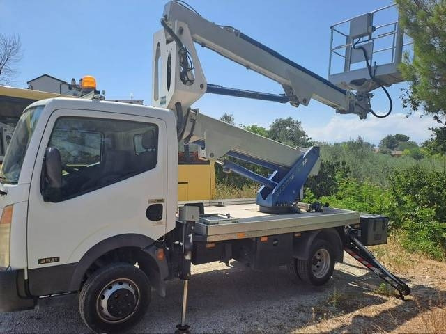 Multitel MX 200 - Vazdušna platforma montirana na kamion: slika 1 Multitel MX 200 - Vazdušna platforma montirana na kamion: slika 1