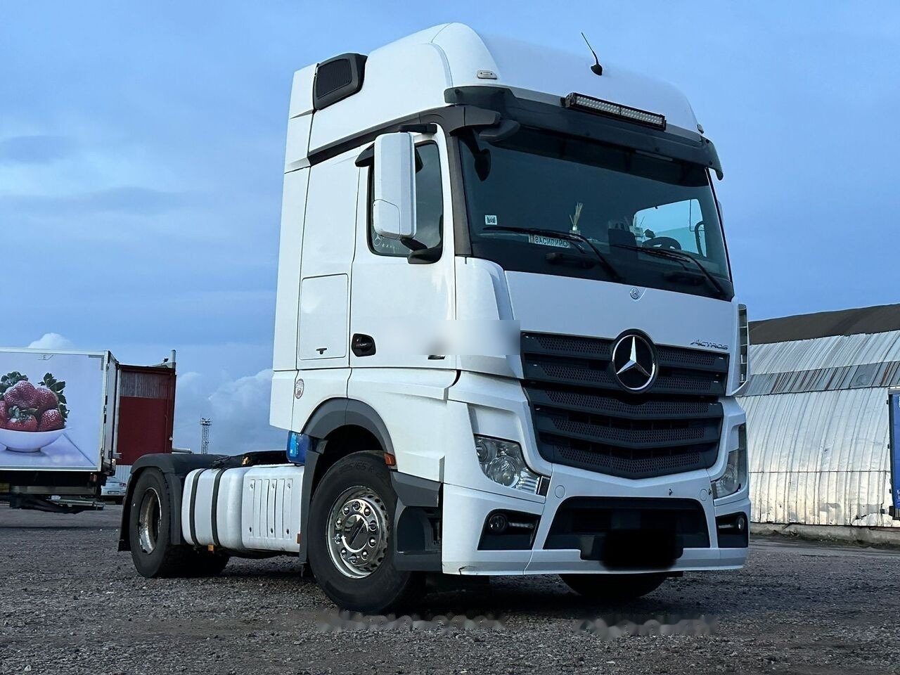 Mercedes-Benz Actros 1845 - Tegljač: slika 1 Mercedes-Benz Actros 1845 - Tegljač: slika 1