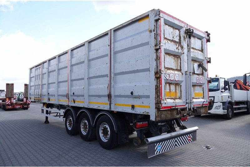 Bodex WYWROTKA 65 M3 / STALOWA / DO ZŁOMU / OŚ PODNOSZONA / DRZWI BOCZ - Poluprikolica istovarivača: slika 4 Bodex WYWROTKA 65 M3 / STALOWA / DO ZŁOMU / OŚ PODNOSZONA / DRZWI BOCZ - Poluprikolica istovarivača: slika 4