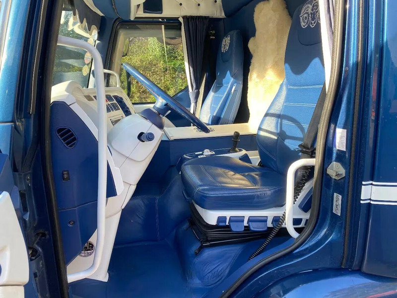 Kamion za prevoz stoke DAF LF 280: slika 13