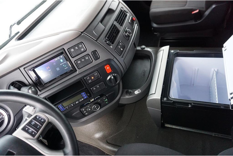 DAF XF 480 / E 6 / ACC / CHŁODNIA + WINDA / 18 PALET / ŁAD. 12 540KG DAF XF 480 / E 6 / ACC / CHŁODNIA + WINDA / 18 PALET / ŁAD. 12 540KG: slika 9