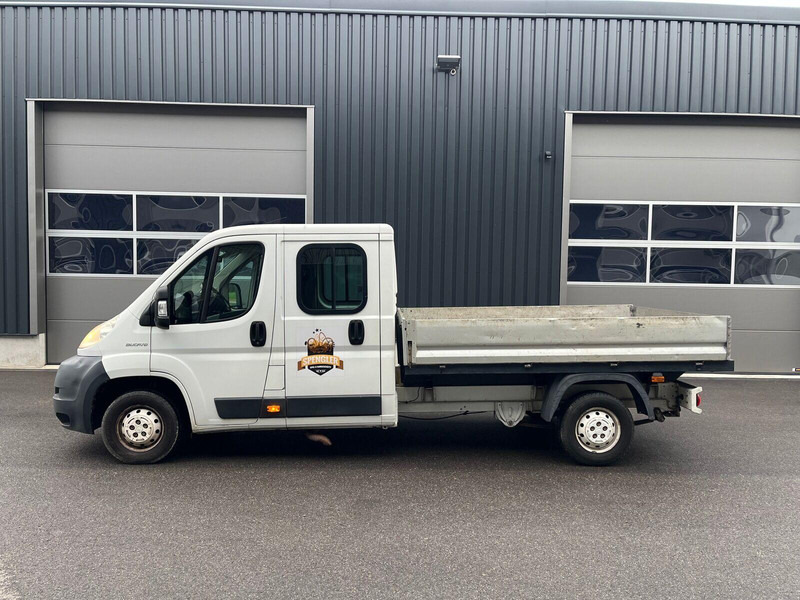Fiat Ducato 2.3 Doka platós - Dostavno vozilo sa otvorenom sandukom, Dostavno vozilo sa duplom kabinom: slika 2 Fiat Ducato 2.3 Doka platós - Dostavno vozilo sa otvorenom sandukom, Dostavno vozilo sa duplom kabinom: slika 2