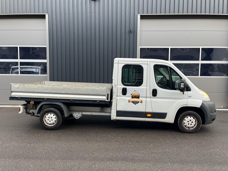 Fiat Ducato 2.3 Doka platós - Dostavno vozilo sa otvorenom sandukom, Dostavno vozilo sa duplom kabinom: slika 4 Fiat Ducato 2.3 Doka platós - Dostavno vozilo sa otvorenom sandukom, Dostavno vozilo sa duplom kabinom: slika 4