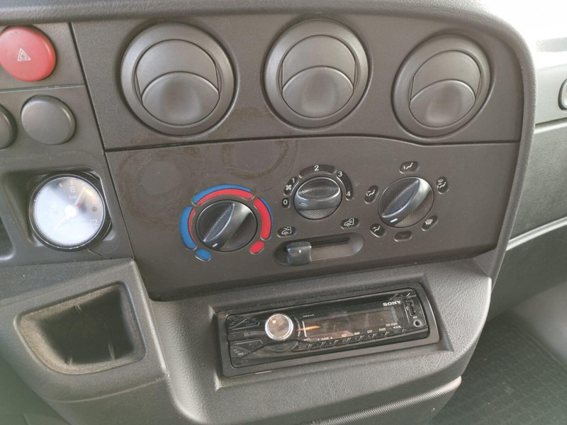 Mini tegljač, Dostavno vozilo sa duplom kabinom Iveco 50C 17 Doka BE Mini Trekker - SZM - 3.5t: slika 15 Mini tegljač, Dostavno vozilo sa duplom kabinom Iveco 50C 17 Doka BE Mini Trekker - SZM - 3.5t: slika 15