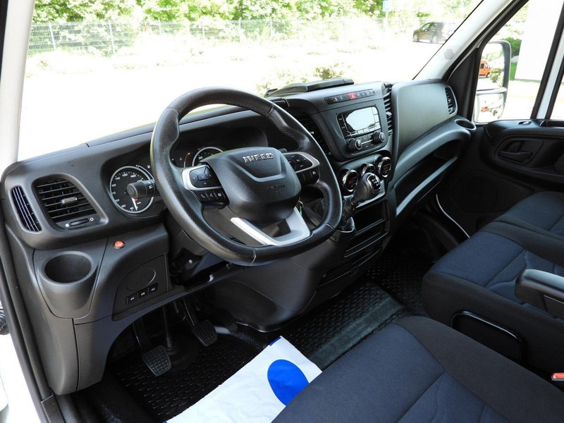 Iveco DAILY 35S18 PLANDEKA 10 PALET WEBASTO TEMPOMAT LEDY PNEUMATYKA K - Dostavno vozilo sa ceradom: slika 2 Iveco DAILY 35S18 PLANDEKA 10 PALET WEBASTO TEMPOMAT LEDY PNEUMATYKA K - Dostavno vozilo sa ceradom: slika 2