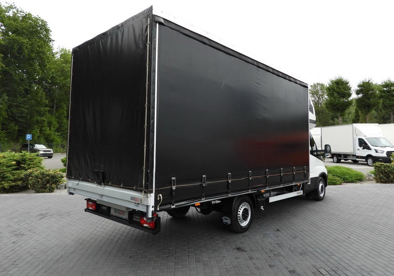 Iveco DAILY 35S18 PLANDEKA 10 PALET WEBASTO TEMPOMAT NAWIGACJA LEDY KL - Dostavno vozilo sa ceradom: slika 3 Iveco DAILY 35S18 PLANDEKA 10 PALET WEBASTO TEMPOMAT NAWIGACJA LEDY KL - Dostavno vozilo sa ceradom: slika 3