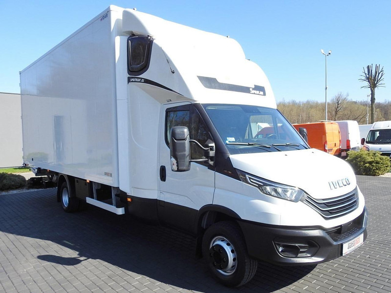 Iveco DAILY 70C18 KONTENER WINDA 14 PALET WEBASTO TEMPOMAT NAWIGACJA L - Kamion sa zatvorenim sandukom: slika 4 Iveco DAILY 70C18 KONTENER WINDA 14 PALET WEBASTO TEMPOMAT NAWIGACJA L - Kamion sa zatvorenim sandukom: slika 4