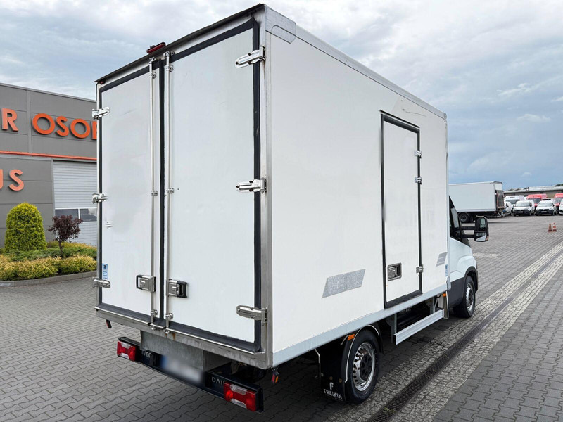 Iveco Daily 35S15 3.0 Diesel Kontener 3x Drzwi Chłodnia Izoterma Therm - Dostavno vozilo hladnjača: slika 4 Iveco Daily 35S15 3.0 Diesel Kontener 3x Drzwi Chłodnia Izoterma Therm - Dostavno vozilo hladnjača: slika 4