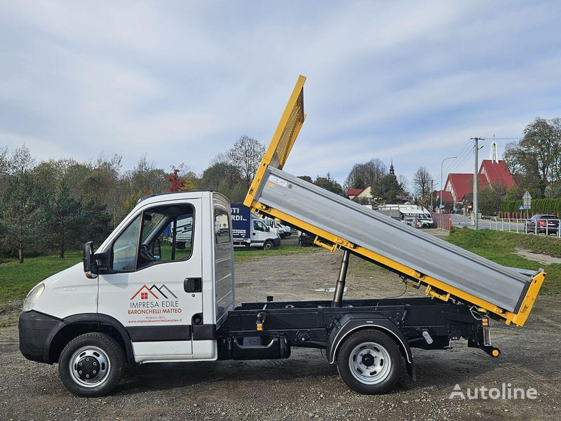 Iveco Daily 35c-15 3 way tipper - Dostavno vozilo istovarivač: slika 4 Iveco Daily 35c-15 3 way tipper - Dostavno vozilo istovarivač: slika 4