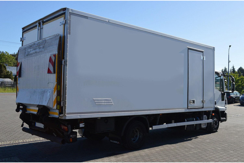 Iveco EUROCARGO 120EL18 REFRIGERATOR+LIFT SIDE DOOR - Hladnjača: slika 4 Iveco EUROCARGO 120EL18 REFRIGERATOR+LIFT SIDE DOOR - Hladnjača: slika 4