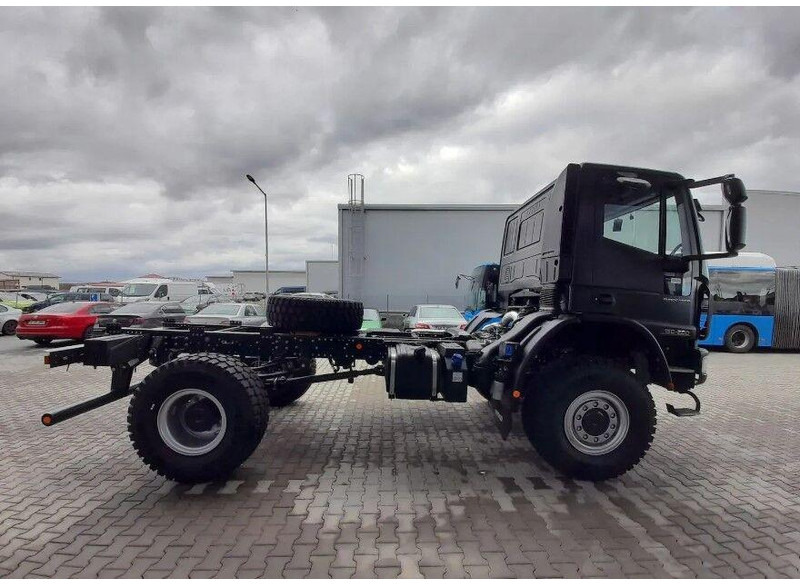 Iveco EuroCargo 4x4 ML150E28WS Chassis - Kamion sa golom šasijom i zatvorenom kabinom: slika 5 Iveco EuroCargo 4x4 ML150E28WS Chassis - Kamion sa golom šasijom i zatvorenom kabinom: slika 5