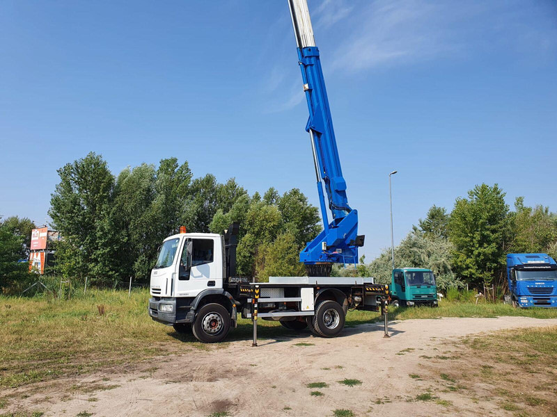 Iveco Eurocargo ML 180 E 24 - Bizocchi KJF 320 lifting basket 32 m - Vazdušna platforma montirana na kamion: slika 2 Iveco Eurocargo ML 180 E 24 - Bizocchi KJF 320 lifting basket 32 m - Vazdušna platforma montirana na kamion: slika 2