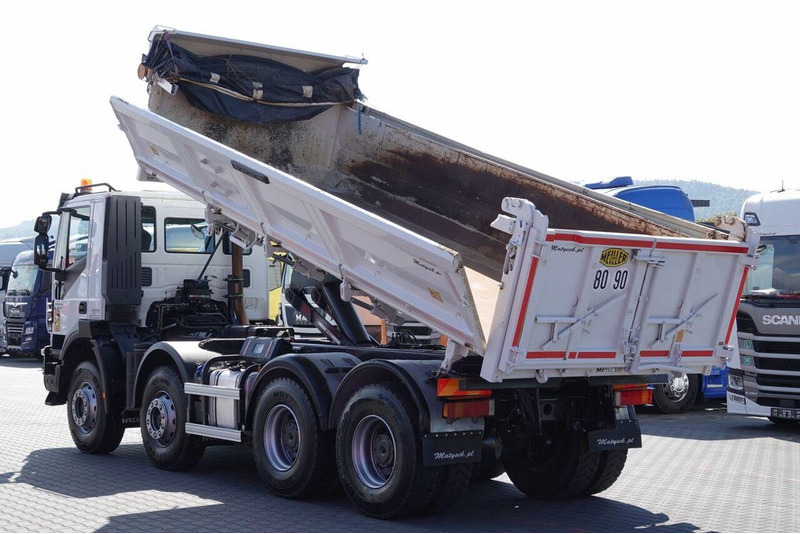 Iveco TRAKKER / 8x4 / WYWROTKA / HYDROBURTA / BORDMATIC / EURO 6 / ME - Istovarivač: slika 3 Iveco TRAKKER / 8x4 / WYWROTKA / HYDROBURTA / BORDMATIC / EURO 6 / ME - Istovarivač: slika 3