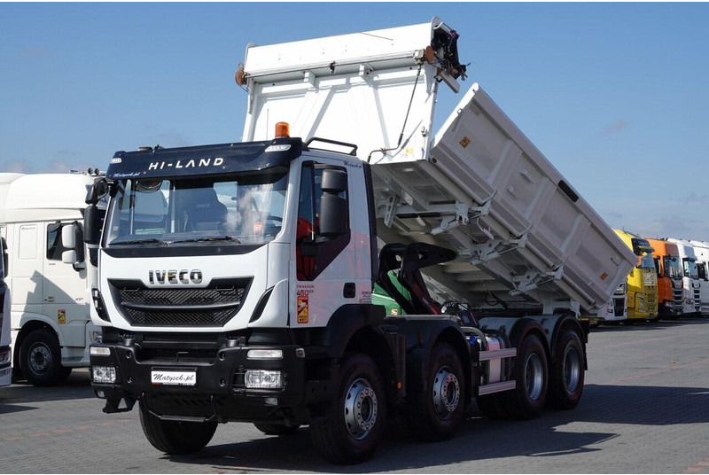 Iveco TRAKKER / 8x4 / WYWROTKA / HYDROBURTA / BORDMATIC / EURO 6 / ME - Istovarivač: slika 1 Iveco TRAKKER / 8x4 / WYWROTKA / HYDROBURTA / BORDMATIC / EURO 6 / ME - Istovarivač: slika 1