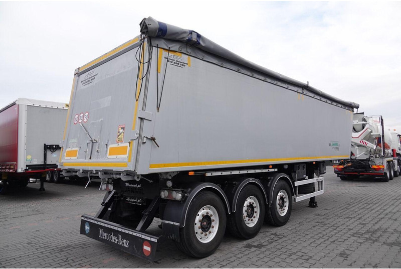 Janmil WYWROTKA / 42 m3 / TYŁ KLAPA / SAF / OŚ PODNOSZONA / ALUFELGI / - Poluprikolica istovarivača: slika 5 Janmil WYWROTKA / 42 m3 / TYŁ KLAPA / SAF / OŚ PODNOSZONA / ALUFELGI / - Poluprikolica istovarivača: slika 5