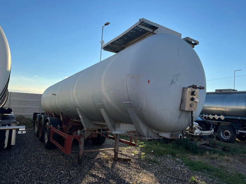 Kaiser FEM-KER - Poluprikolica cisterna: slika 2 Kaiser FEM-KER - Poluprikolica cisterna: slika 2