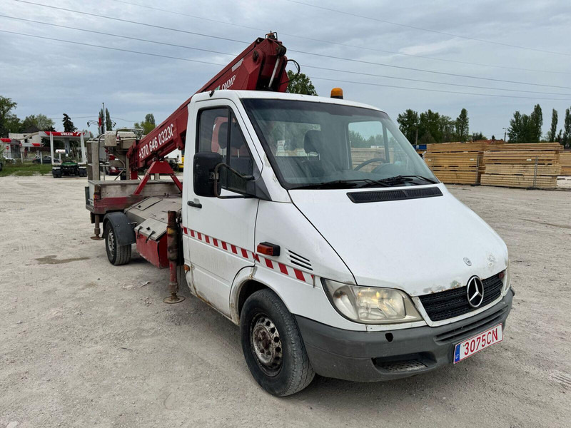 Mercedes-Benz Sprinter 311 - OMME 1950 - Lifting Basket - Kamion, Kamion sa dizalicom: slika 4 Mercedes-Benz Sprinter 311 - OMME 1950 - Lifting Basket - Kamion, Kamion sa dizalicom: slika 4