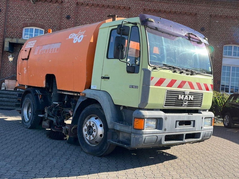 MAN 15.163 Utcaseprő - Autočistilica: slika 2 MAN 15.163 Utcaseprő - Autočistilica: slika 2