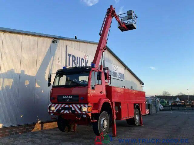 Vatrogasni kamion MAN 18.280 4x4 - Fire truck+lifting basket: slika 8
