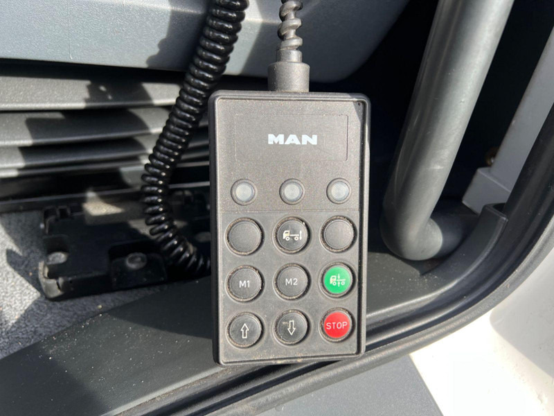 Kamion za prevoz automobila MAN TGL 8.220 Abschlepper*Geschlossen*Aufgelastet*: slika 16