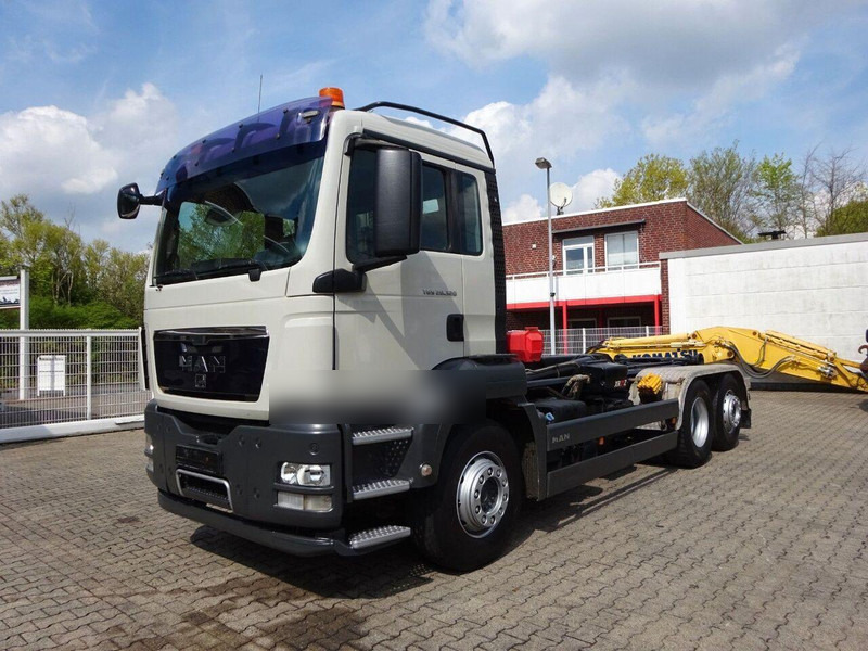 MAN TGS 26.320 - Hook lift truck - Kamion sa hidrauličnom kukom, Kamion sa dizalicom: slika 2 MAN TGS 26.320 - Hook lift truck - Kamion sa hidrauličnom kukom, Kamion sa dizalicom: slika 2