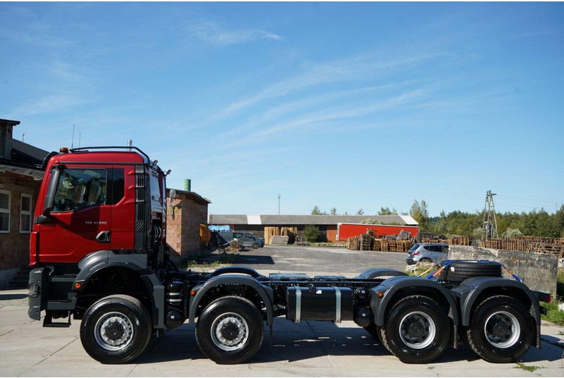 Kamion sa golom šasijom i zatvorenom kabinom MAN TGS 41.480 / 8X8 / DO ZABUDOWY / FABRYCZNIE NOWY 2025: slika 6 Kamion sa golom šasijom i zatvorenom kabinom MAN TGS 41.480 / 8X8 / DO ZABUDOWY / FABRYCZNIE NOWY 2025: slika 6
