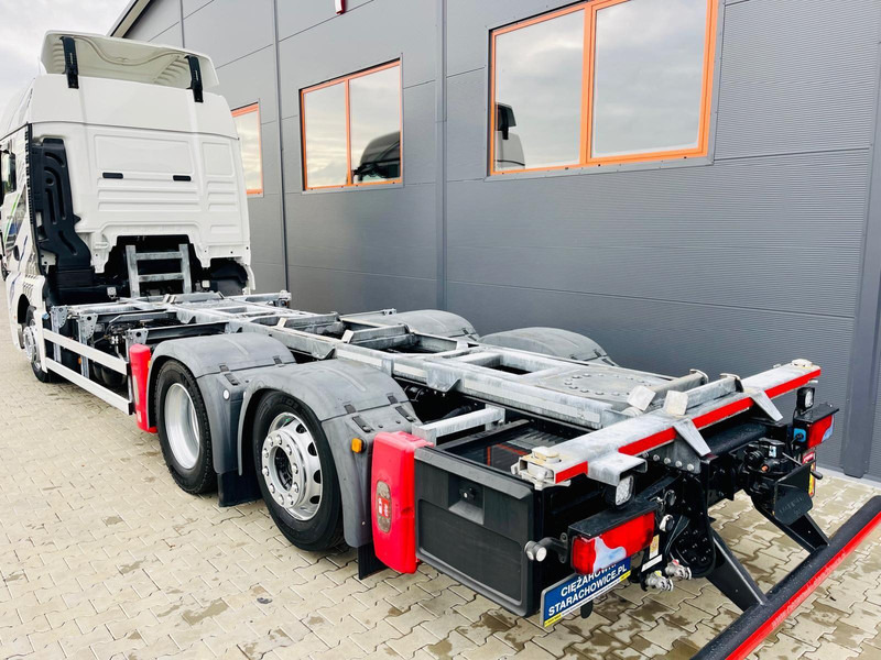 MAN TGX 26.420 - Kamion sa golom šasijom i zatvorenom kabinom: slika 5 MAN TGX 26.420 - Kamion sa golom šasijom i zatvorenom kabinom: slika 5