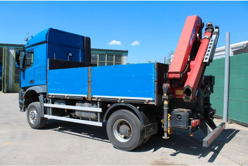 Mercedes-Benz 1848 4x4 Crane HMF 1820 - Kamion sa tovarnim sandukom, Kamion sa dizalicom: slika 3 Mercedes-Benz 1848 4x4 Crane HMF 1820 - Kamion sa tovarnim sandukom, Kamion sa dizalicom: slika 3