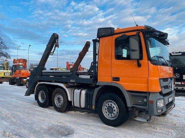 Mercedes-Benz ACTROS 1841 - Kamion za utovaranje kontejnera: slika 2 Mercedes-Benz ACTROS 1841 - Kamion za utovaranje kontejnera: slika 2