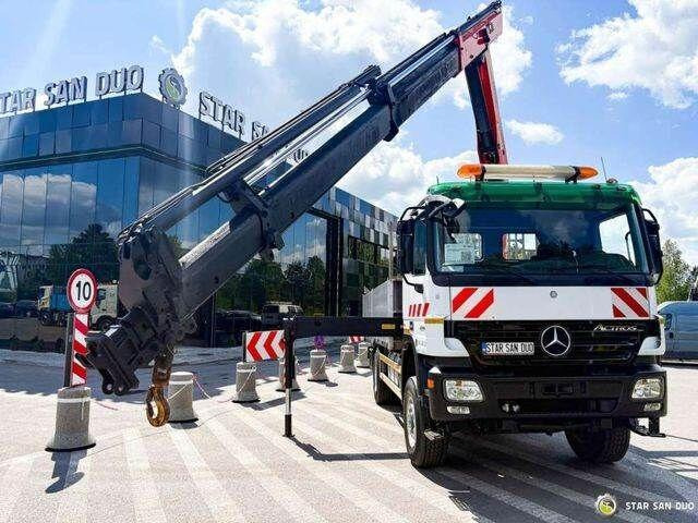 Mercedes-Benz ACTROS 2044A 4x4 Palfinger PK 20002 hds Crane - Kamion sa tovarnim sandukom, Kamion sa dizalicom: slika 4 Mercedes-Benz ACTROS 2044A 4x4 Palfinger PK 20002 hds Crane - Kamion sa tovarnim sandukom, Kamion sa dizalicom: slika 4